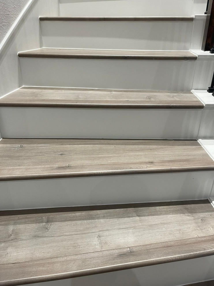 Transitional Wooden Stairs Case - White and Light Brown